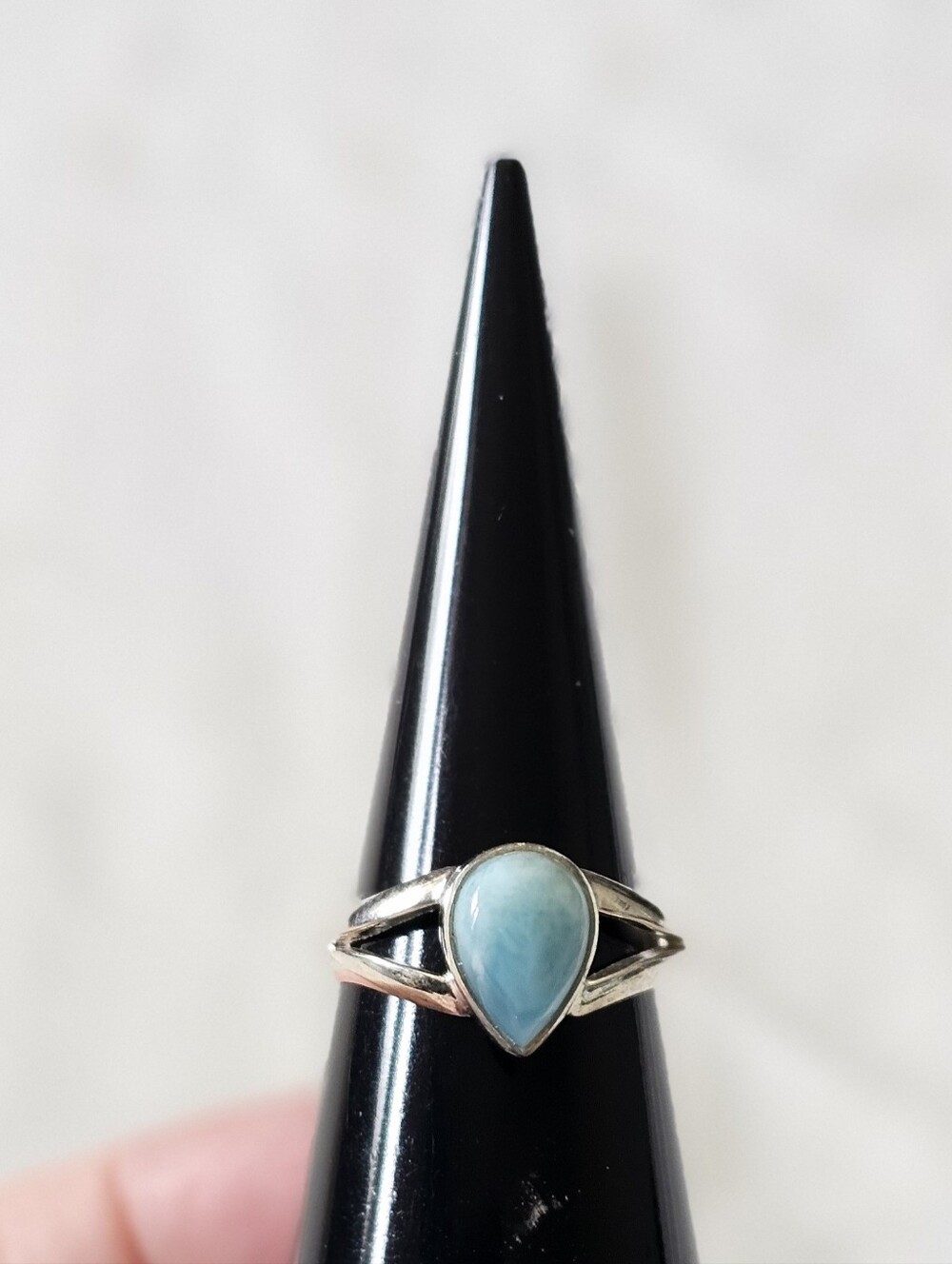 Sterling Silver .925 Teardrop Blue Larimar Ring Size 7